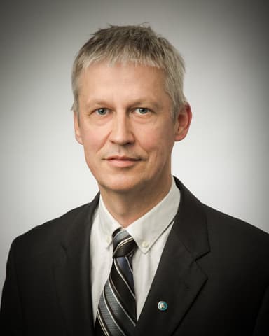 Laurent Desclos headshot